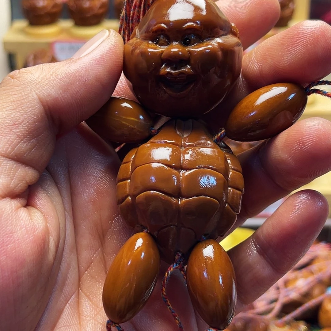 吊坠橄榄核富贵人生手把件