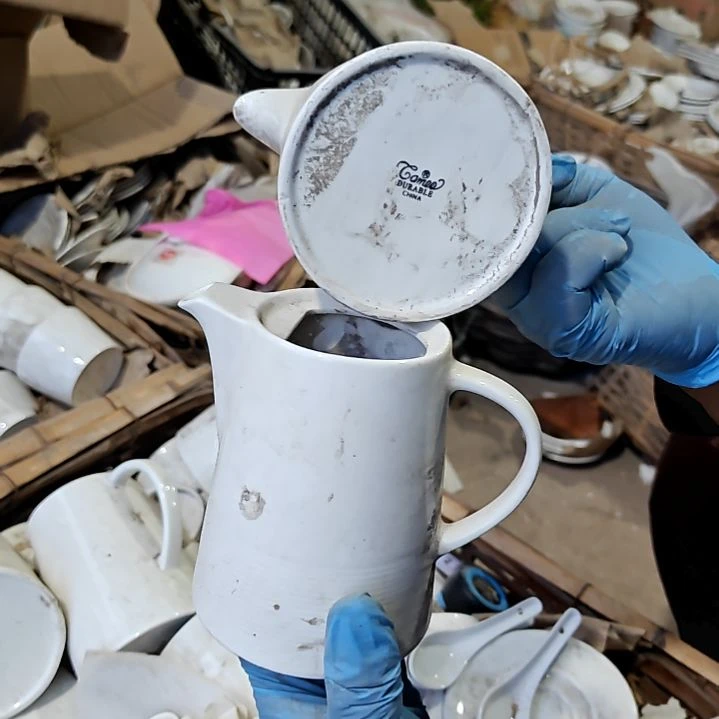 摆件陶瓷盘子碗啥都有