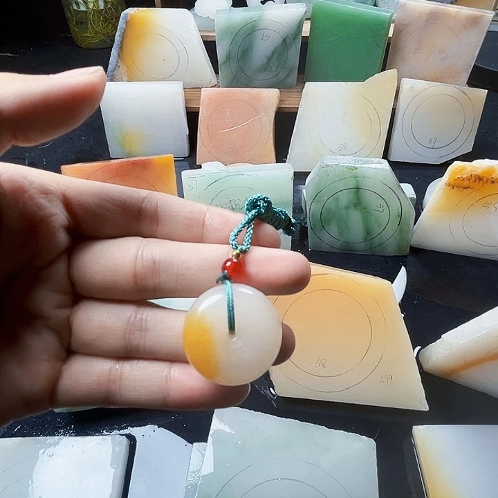 定制石英质玉（非洲翠）