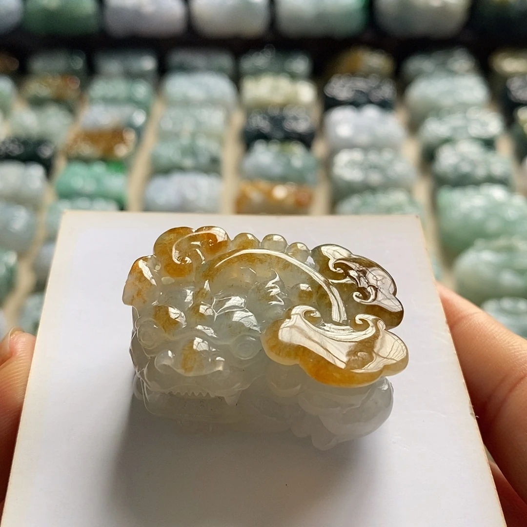 翡翠未镶嵌颈饰天然翡翠貔貅吊坠
