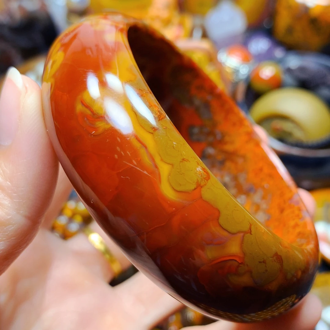 玛瑙/玉髓镯子未镶嵌