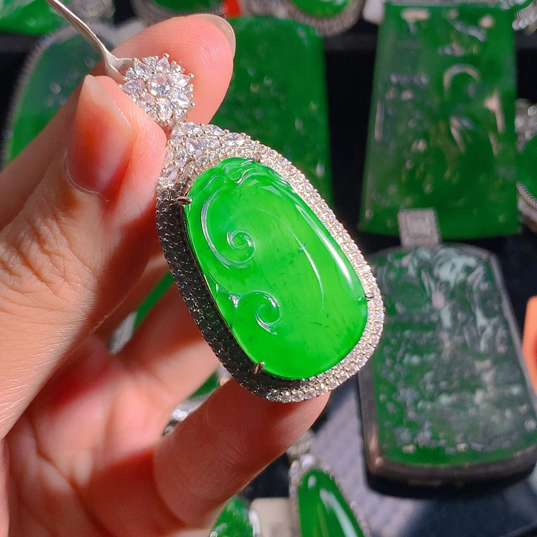 翡翠未镶嵌吊坠(不含链)