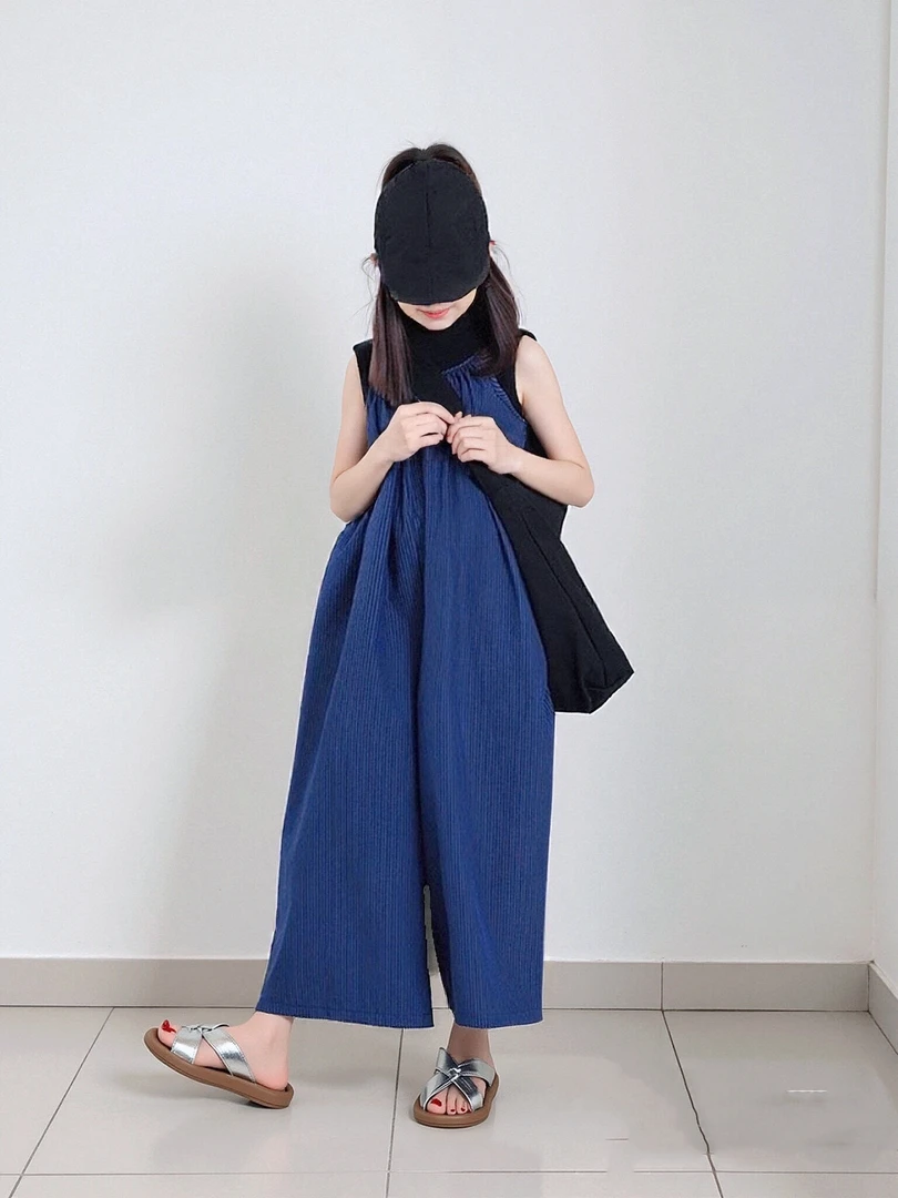 女童夏季套装爆款2025新款洋气爆款中大童高级感宽松背带阔腿裤潮