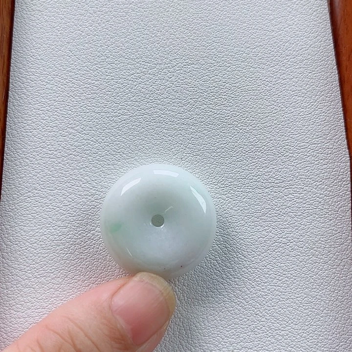 颈饰未镶嵌翡翠孤品