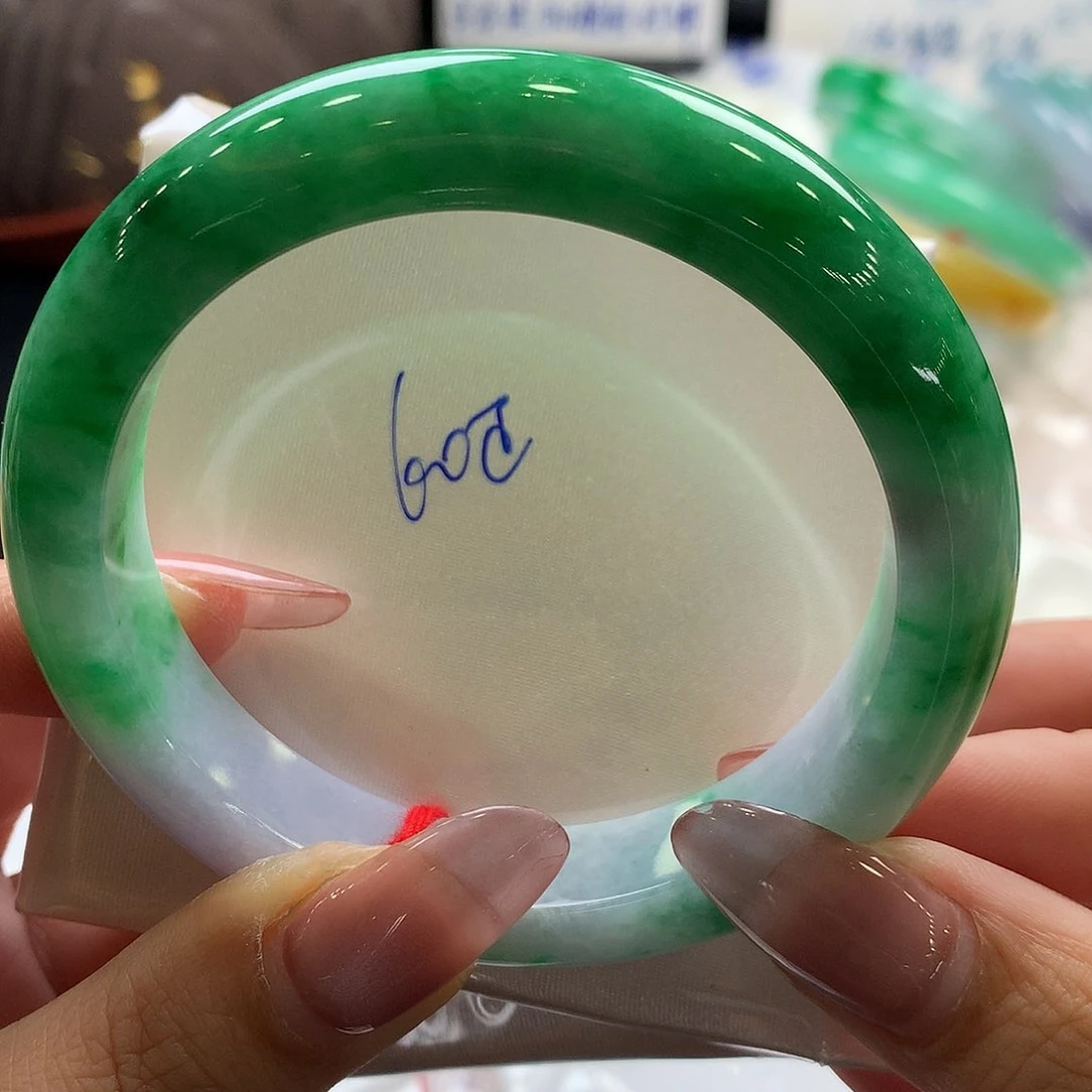 翡翠手镯未镶嵌60正