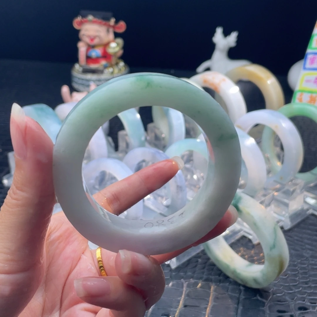 定制翡翠未镶嵌50-56正圈