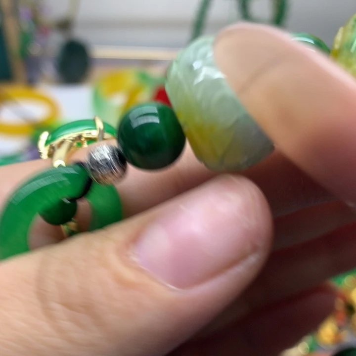 颈饰未镶嵌翡翠吊坠