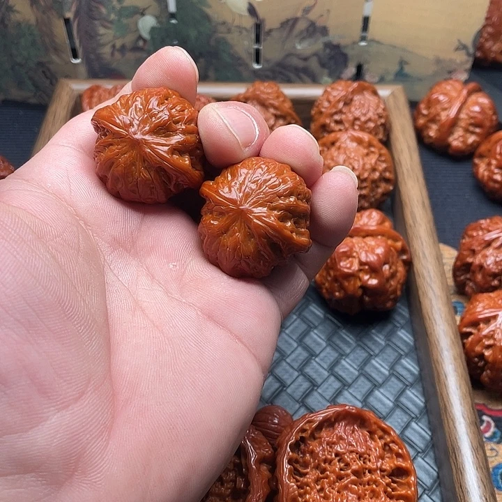 八***。文玩核桃吊坠铁锤