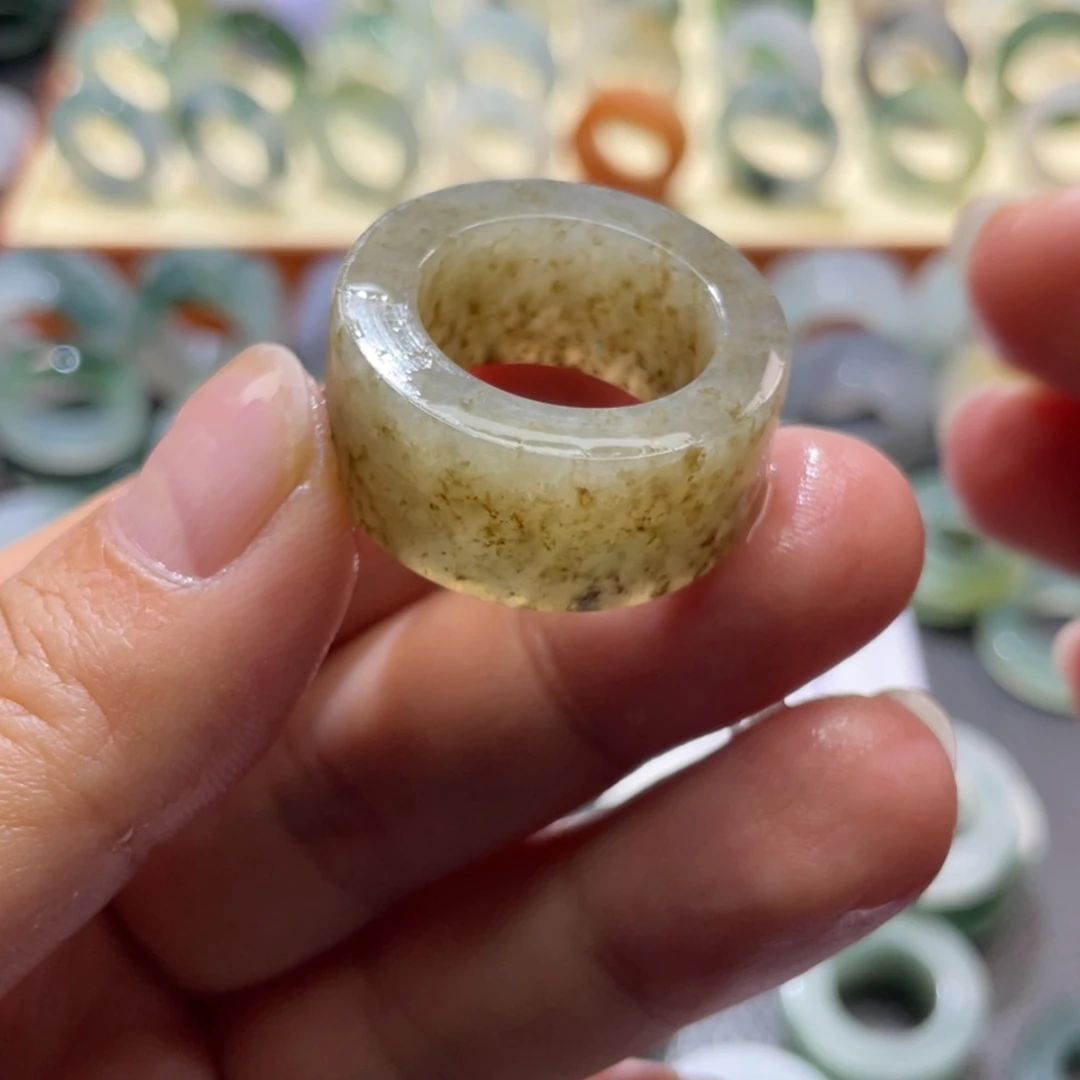 【闪购商品】定制翡翠未镶嵌天然翡翠19-27圈