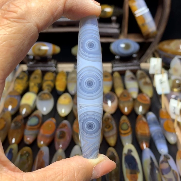 玛瑙/玉髓笔搁未镶嵌