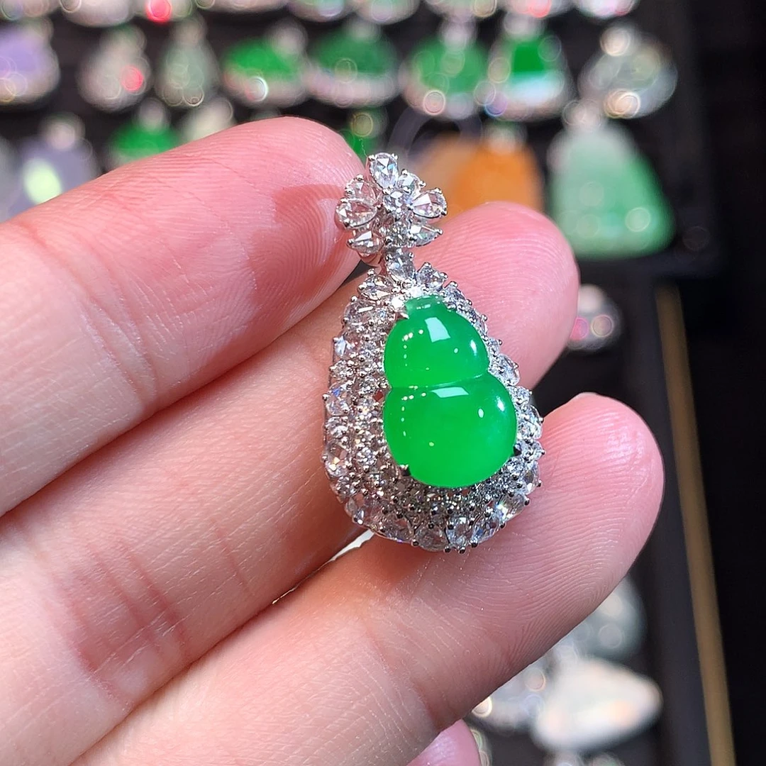 翡翠18K金镶嵌吊坠(赠链)高冰黄阳绿葫芦吊坠