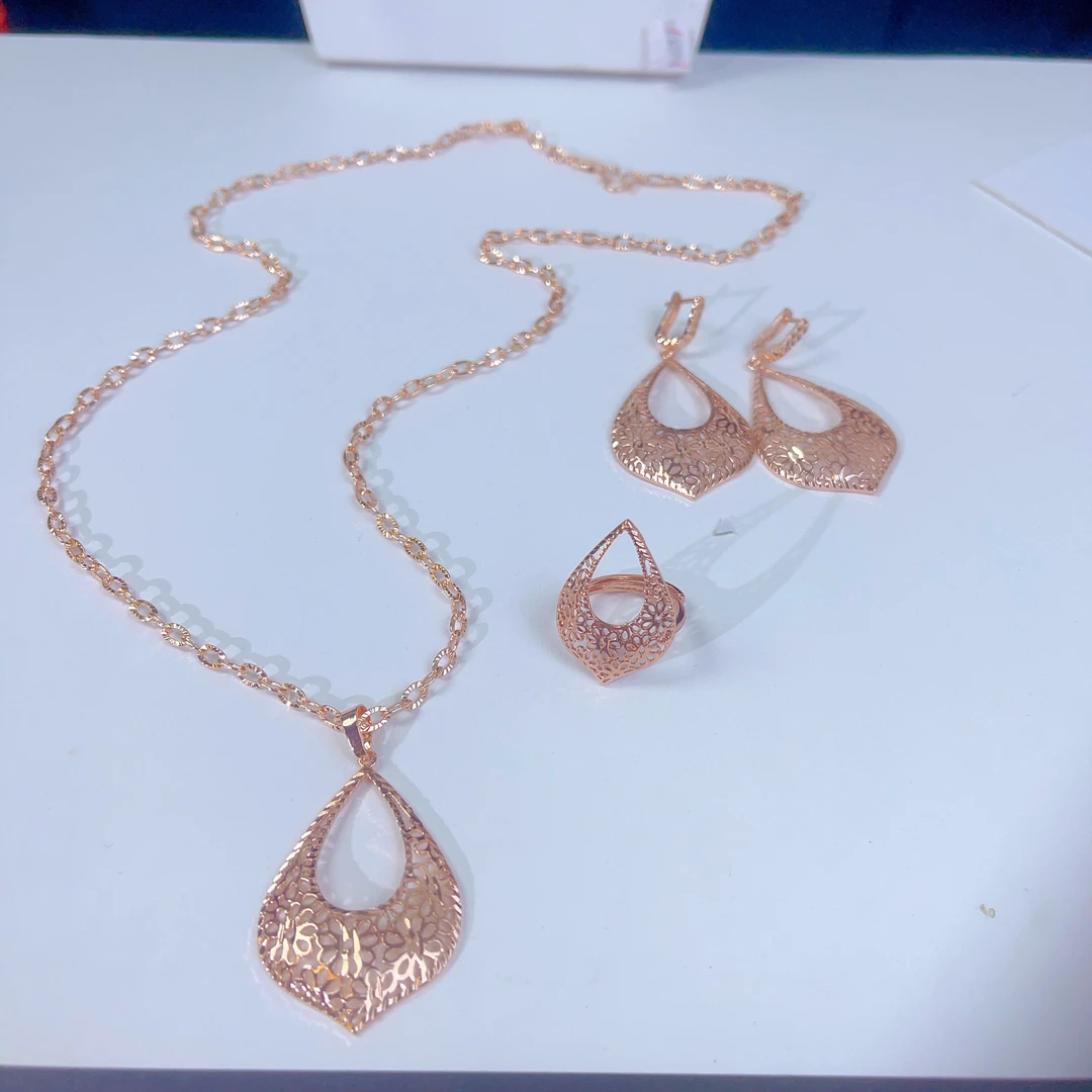 铜合金项链 366新款三件套首饰耳环项链戒指爆款白搭时尚