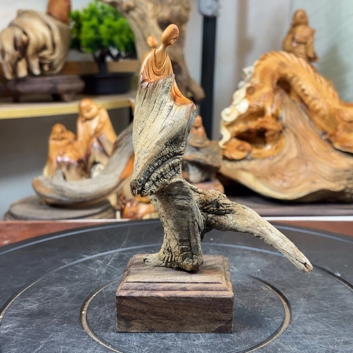 柏木（崖柏）cbcghgvbb