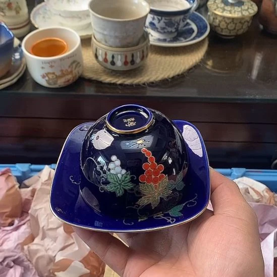 中古物品默认微瑕，谨慎参拍，满18包邮！