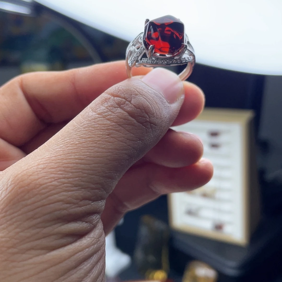 银S925镶嵌水晶戒指