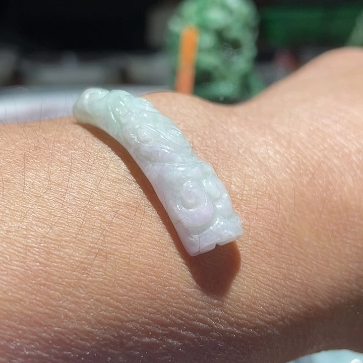 翡翠未镶嵌吊坠(不含链)雕花手牌