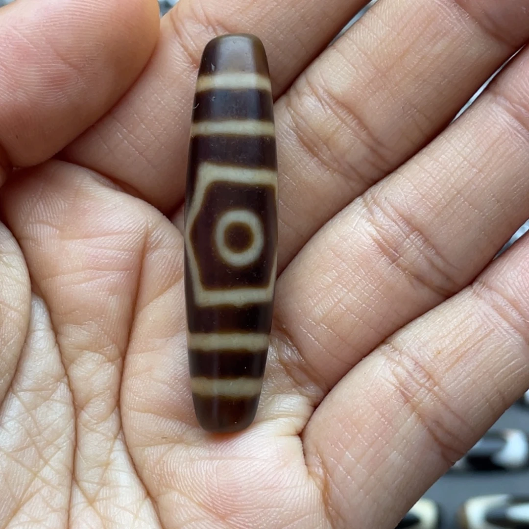 赵****玛瑙/玉髓（覆膜）未镶嵌颈饰