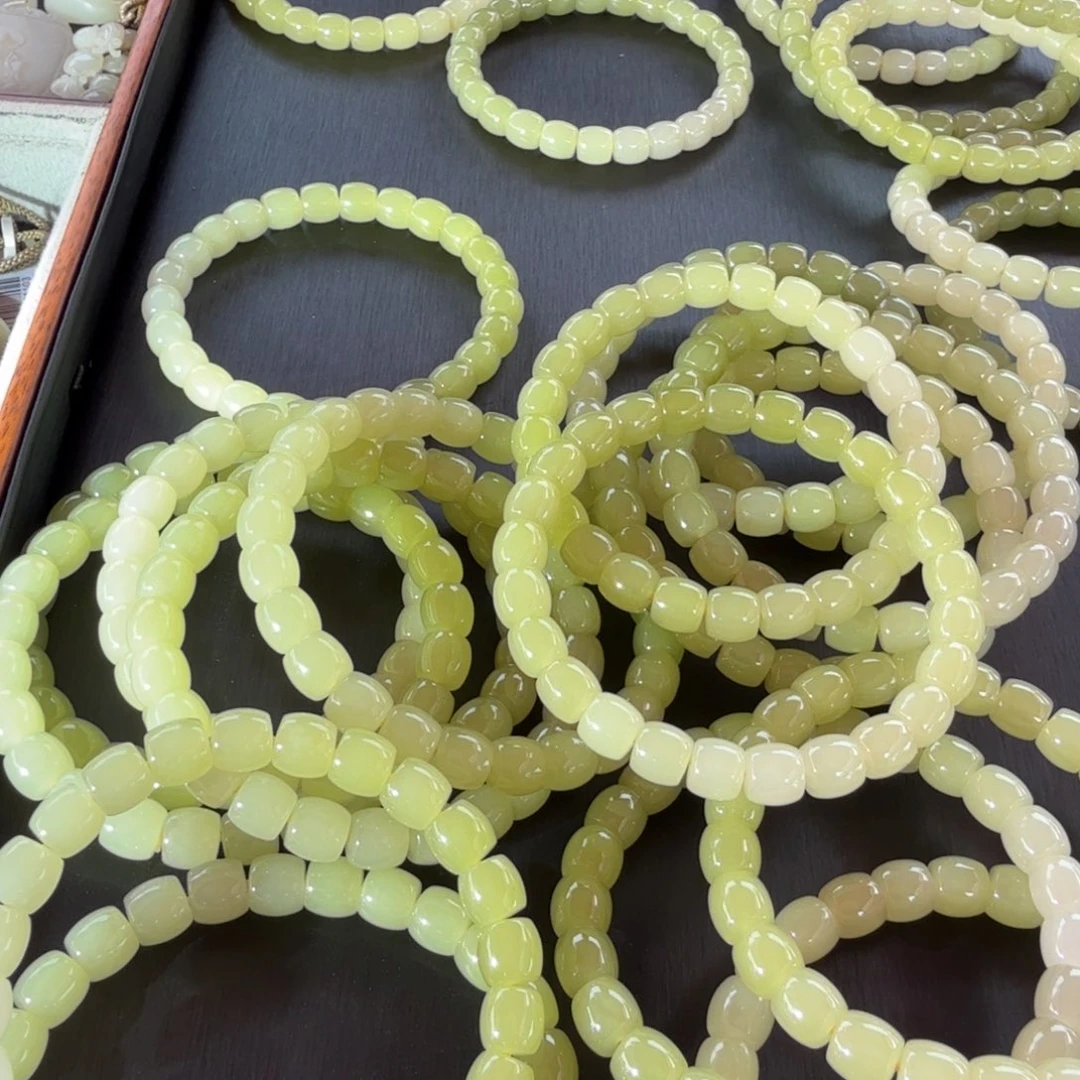 和田玉未镶嵌颈饰黄口渐变静妃多样性拍一发一