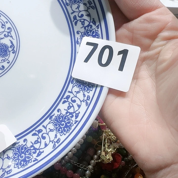 瓷片就***妈Oocgyovyogogvup