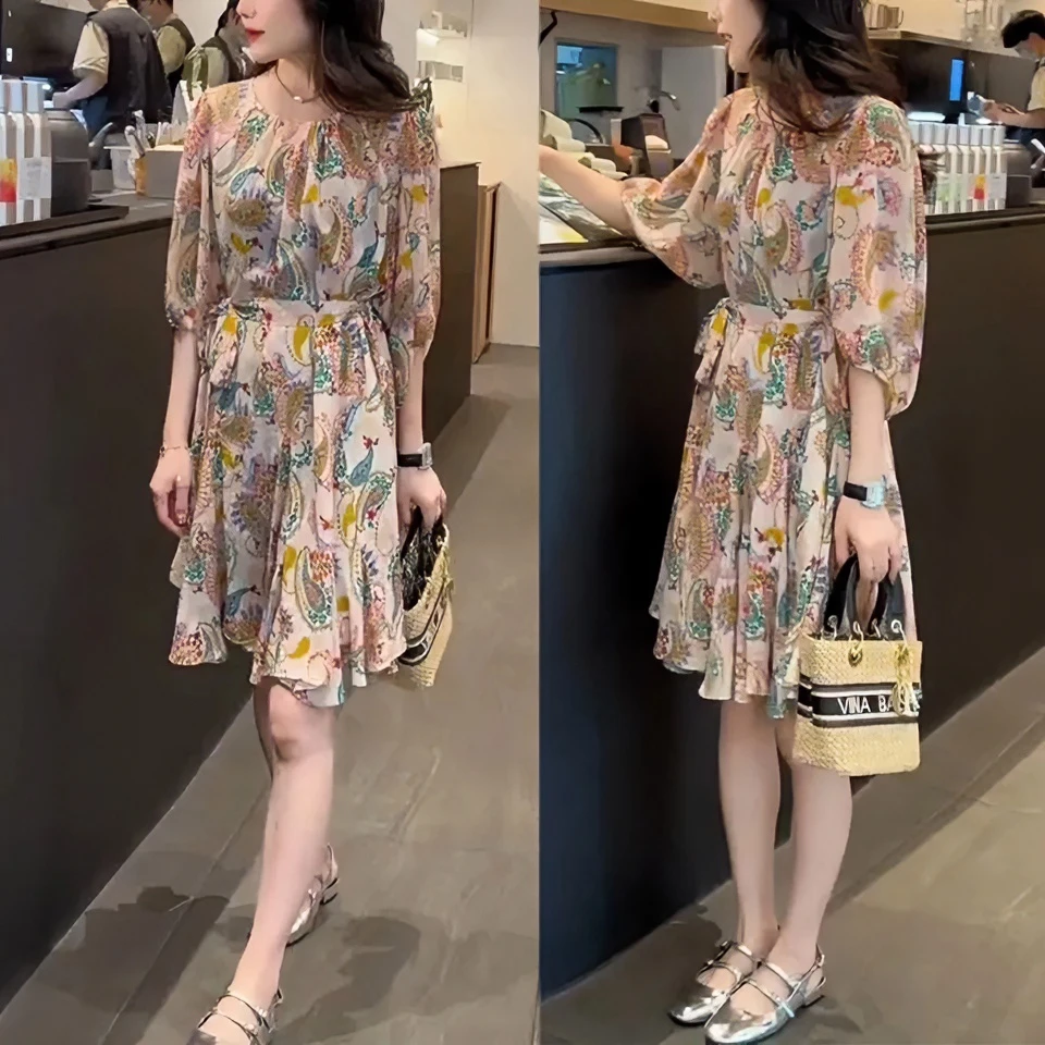 2025夏季新款时尚气质设计感宽松显瘦泡泡袖圆领休闲碎花连衣裙子