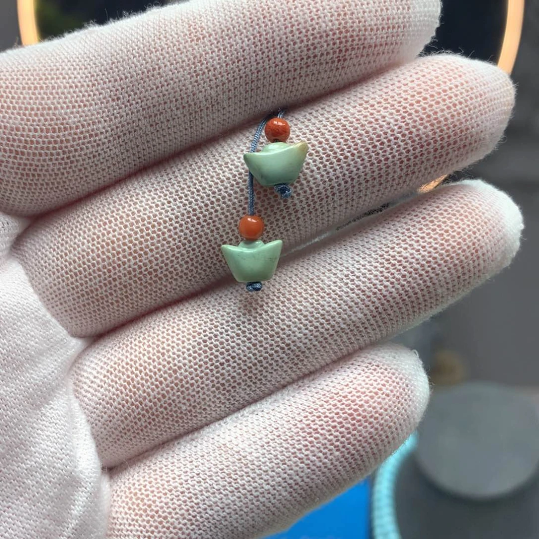 绿松石未镶嵌挂件