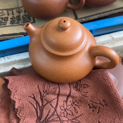 *****茶壶紫砂金降坡泥300cc
