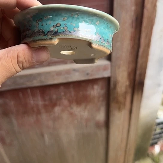 你就在家里待不着啦哈