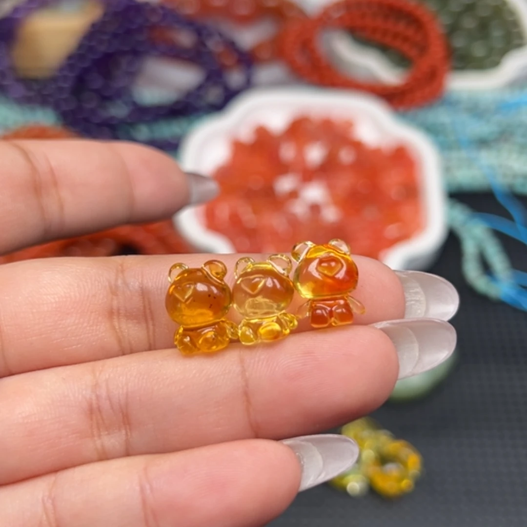 琥珀未镶嵌吊坠(不含链)多样性