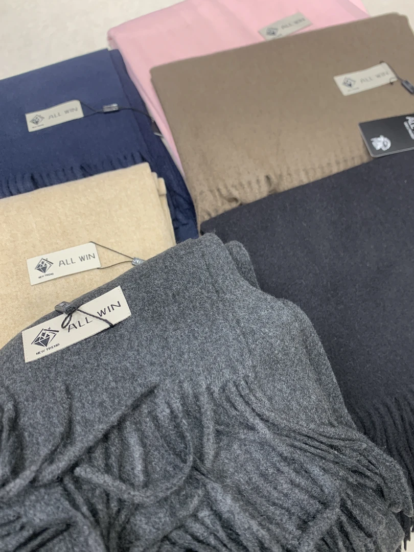 针织流苏款围巾保暖厚款女士纯色女打底休闲风常规款