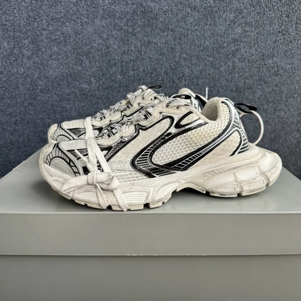 99新 Balenciaga/巴黎世家 39码 3XL 黑白 熊猫 老爹鞋 原盒