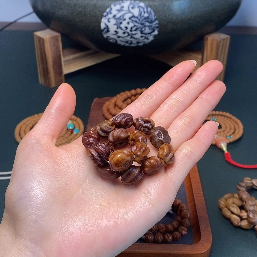 柏香籽/百香籽吊坠67.7