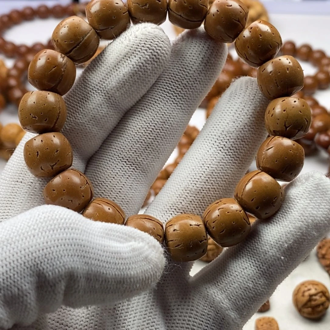 香榧木桃核光珠手串