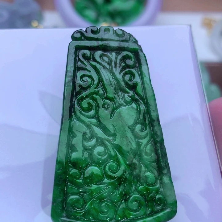 吊坠(不含链)未镶嵌翡翠