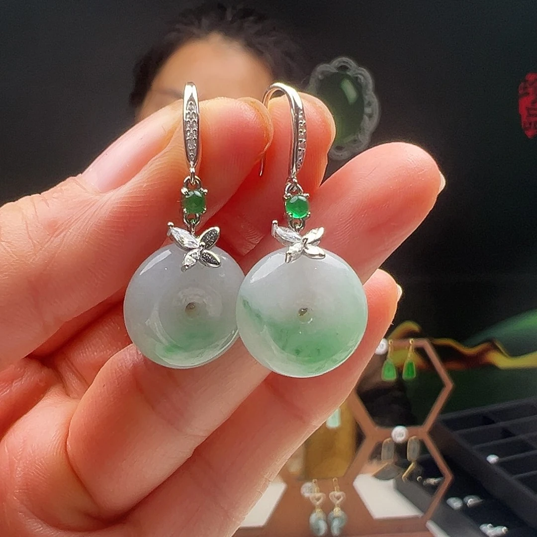 银S925镶嵌翡翠耳饰芮****店