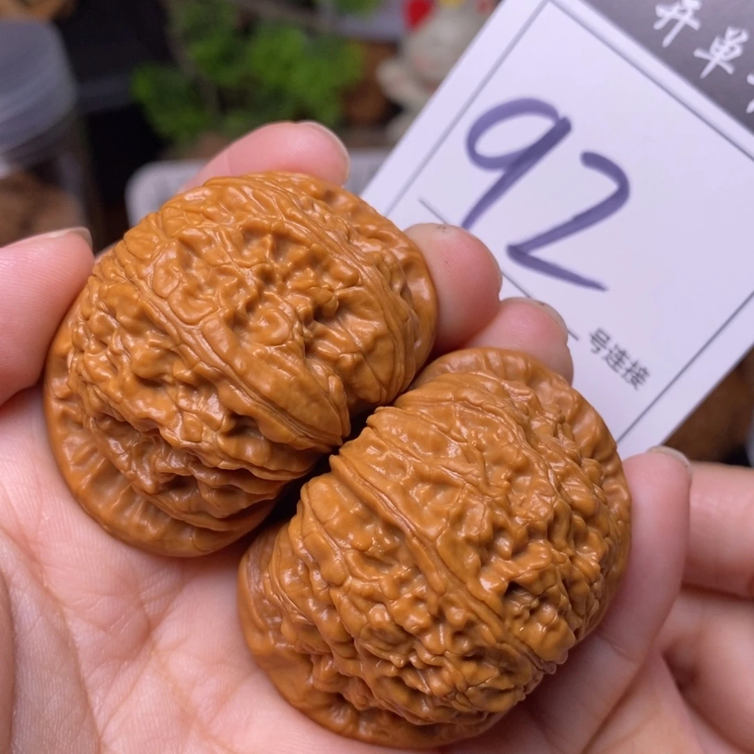 把件文玩核桃92闷尖白狮子头4.6