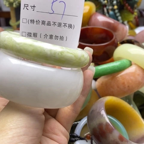 未镶嵌蛇纹石玉手镯