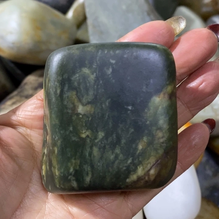 未镶嵌和田玉（子料）把件30