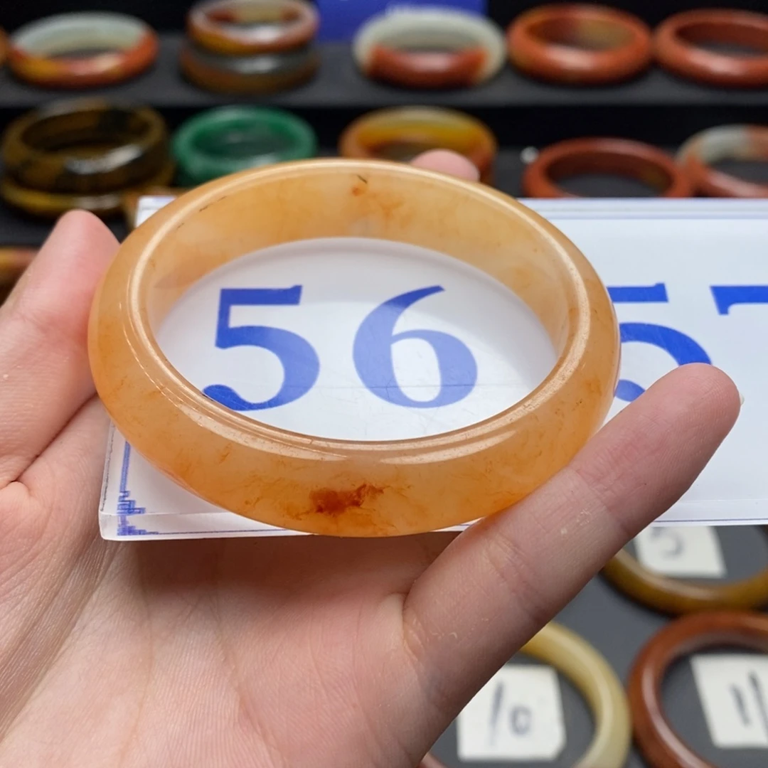 石英质玉（黄龙玉）手镯微瑕未镶嵌