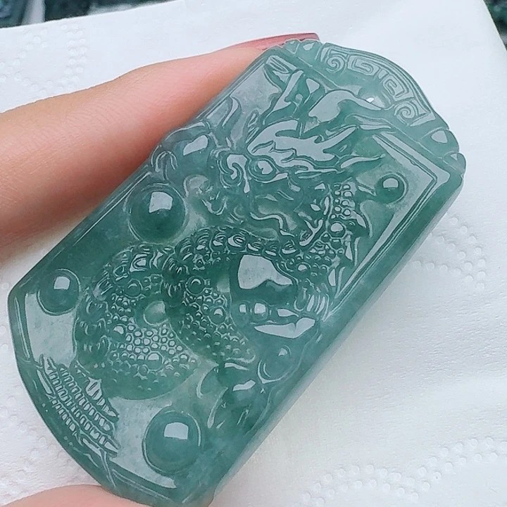 颈饰未镶嵌翡翠多样性发其一