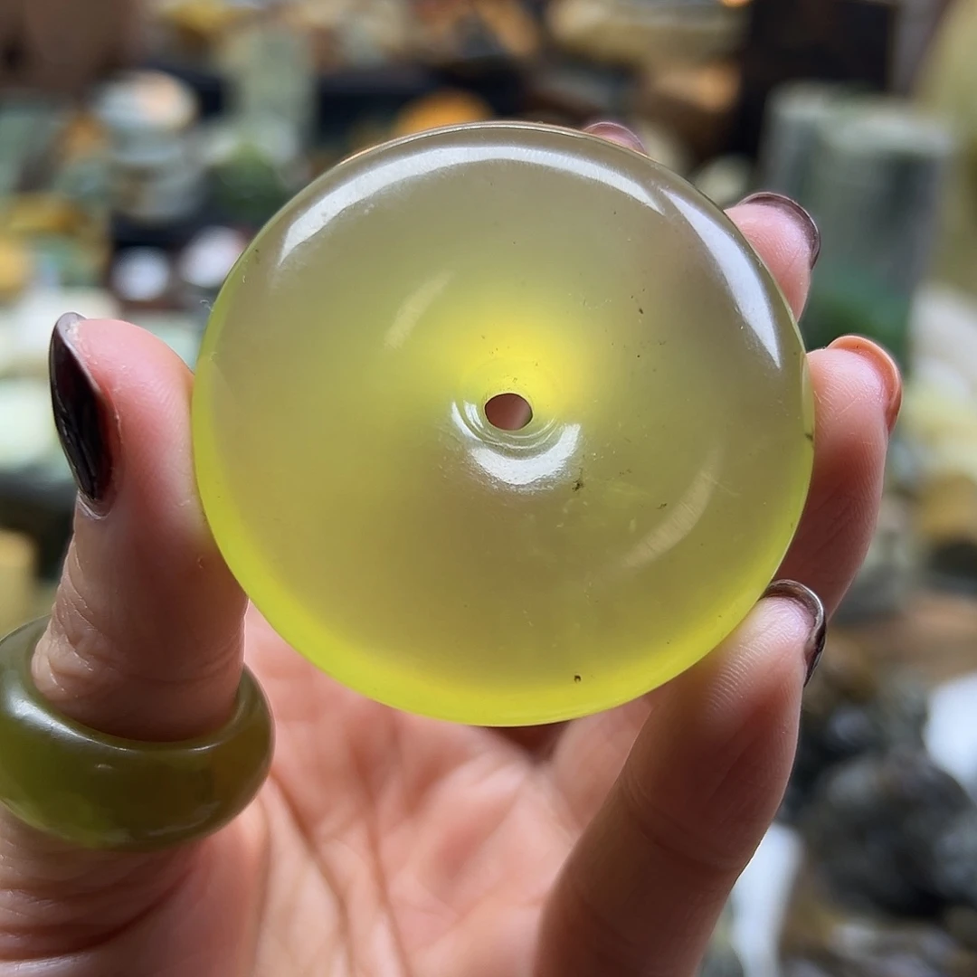 岫玉未镶嵌颈饰辽阳料平安扣