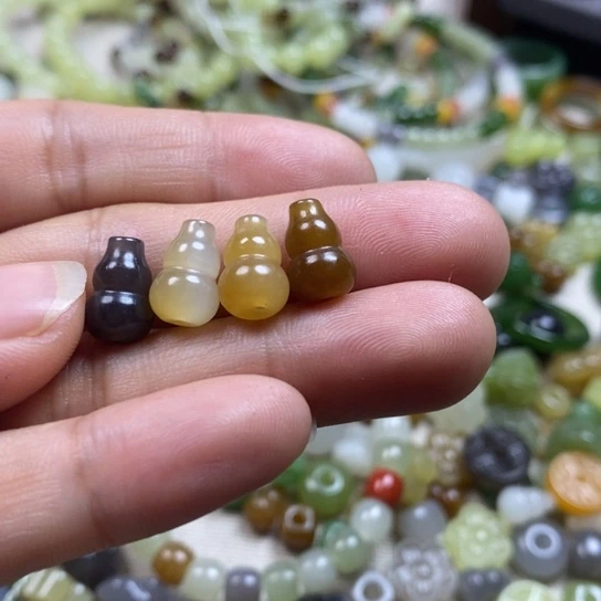 和田玉配件未镶嵌