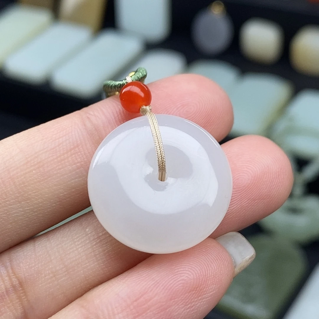 和田玉未镶嵌颈饰卡25