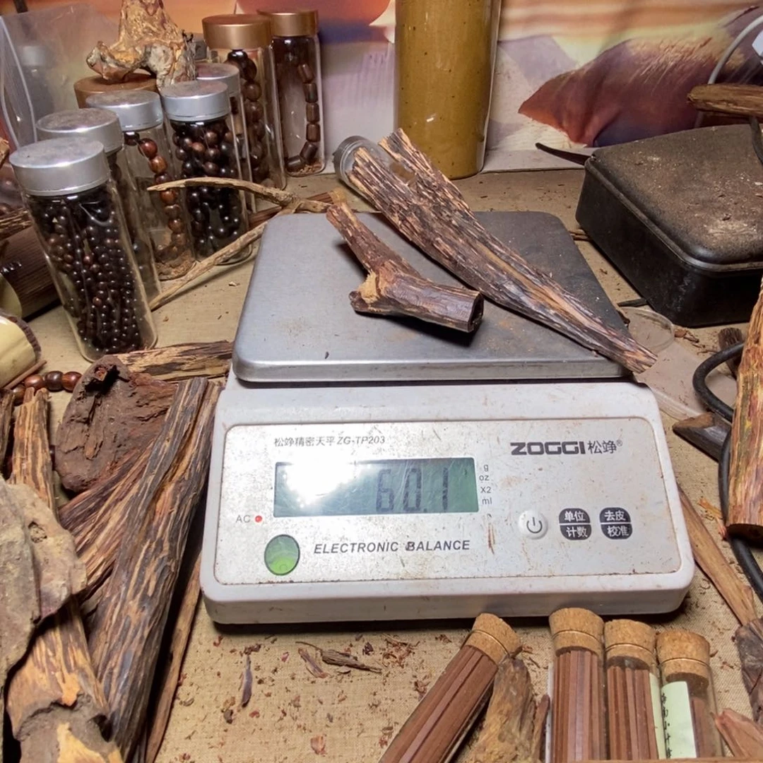 用***5降真香海南十亩香