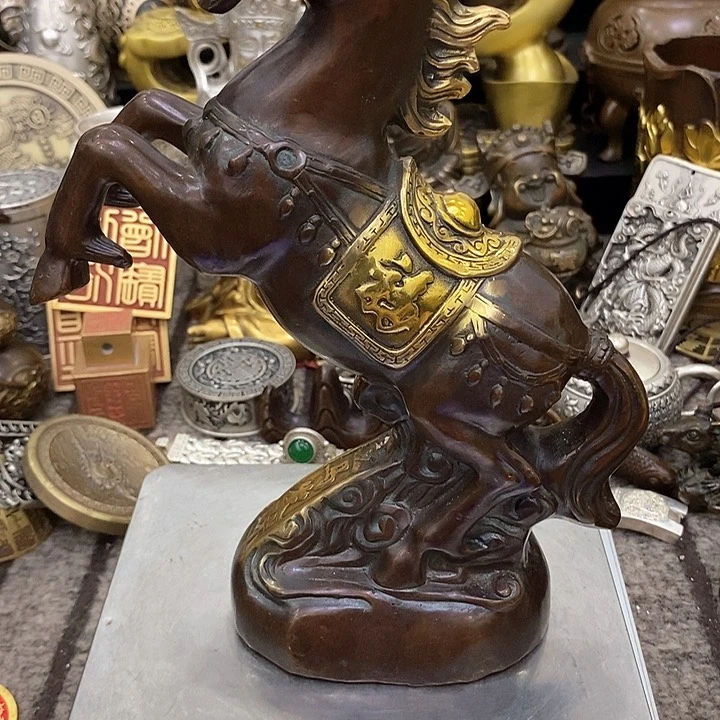 *****铜器工艺品一个一个