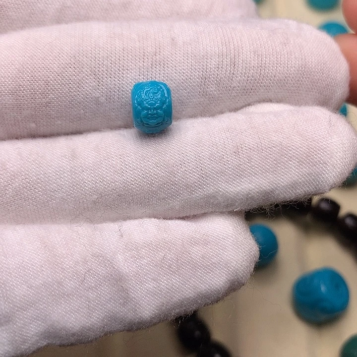 绿松石未镶嵌绿松石黄财神8.1