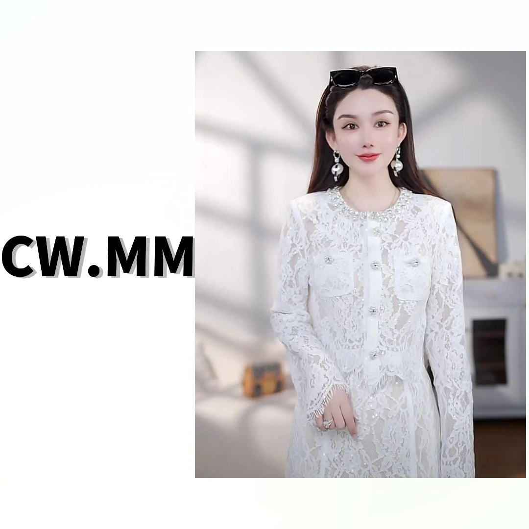 CW.MM 白色气质绣花澳钻领短款上衣