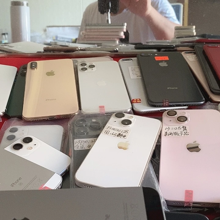 9新se1一代128二手原装