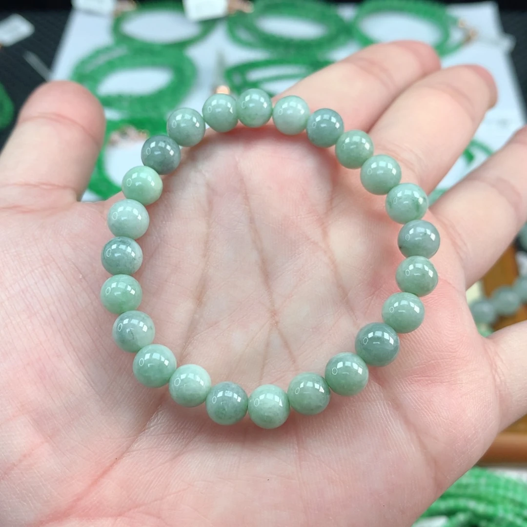 翡翠手链未镶嵌翡翠