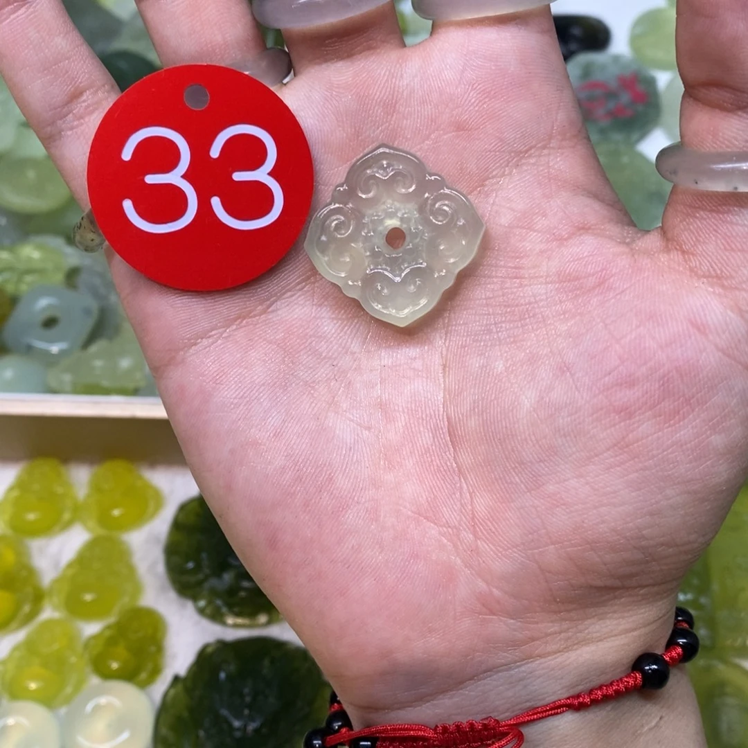 岫玉未镶嵌吊坠(不含链)