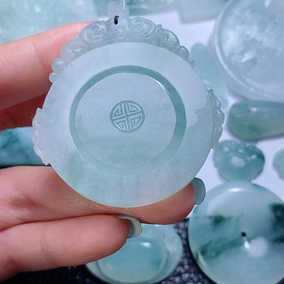 定制翡翠未镶嵌毛货付款后确认抛光